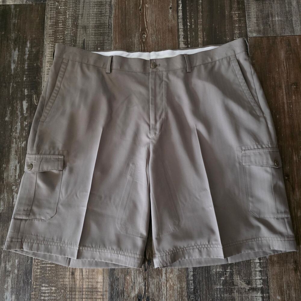 Island Republic Pleated Khaki Shorts Men's Size 44